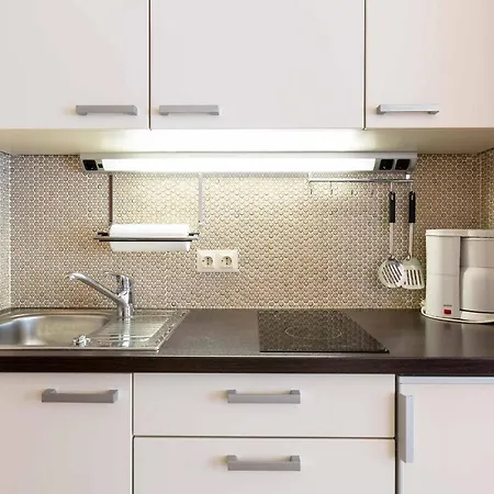 Ferienwohnpark Ein-zimmer-apartment 55 09 شقة اممنستاد ام بودينسي